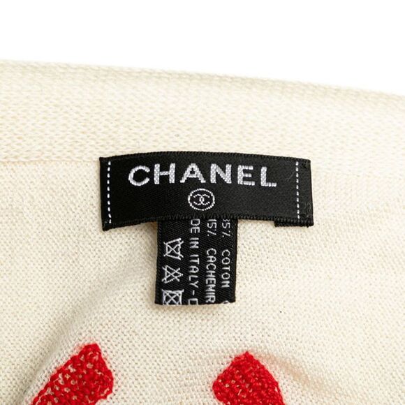 Pre Loved chanel Women White Scarves - Picture 5 of 8